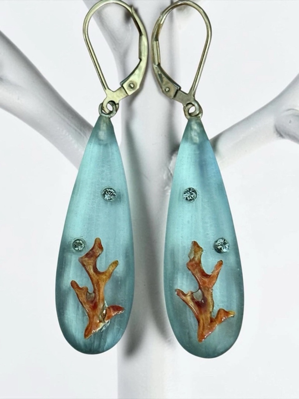 Rare Alexis Bittar Opaque Leverback Lucite Teardrop Dangle Earrings & Faux Coral